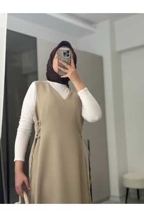 Ediva wears Rib Dokuma Jile