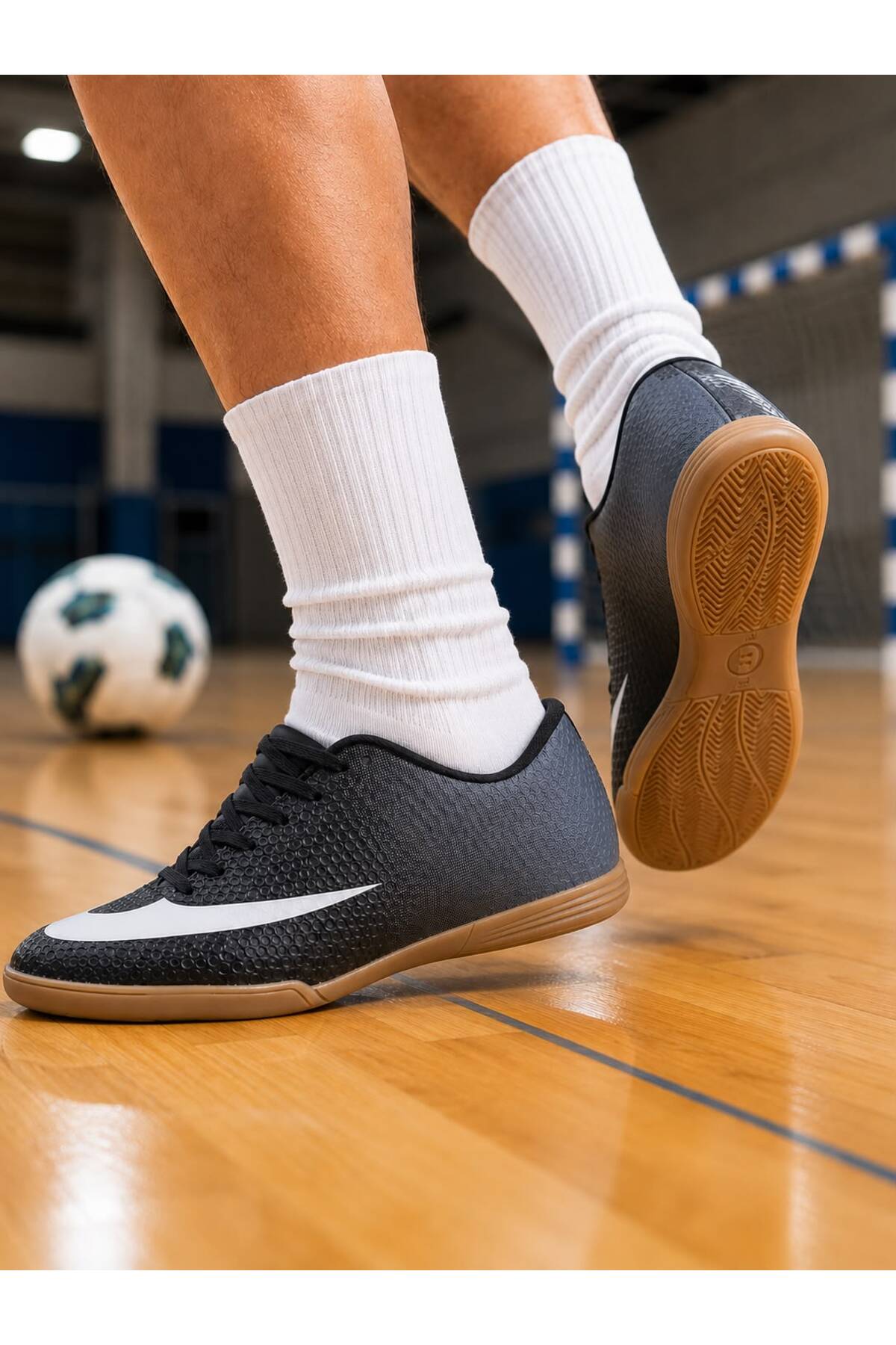 RUNSTEP SALON FUTBOLU AYAKKABISI KAPALI ALAN FUTBOLU KAYMAZ TABAN