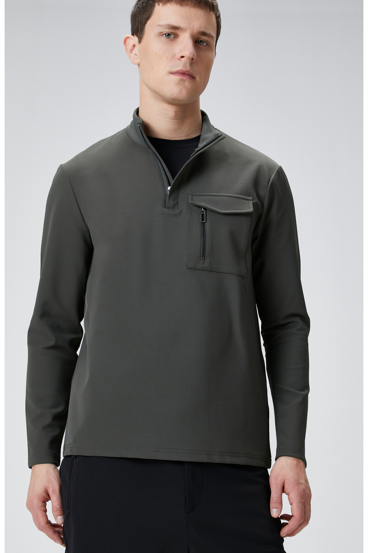 N-Tech Haki Göğüs Cep Detaylı Sweatshirt — خاکی 1098736 — تصویر 2 از 7
