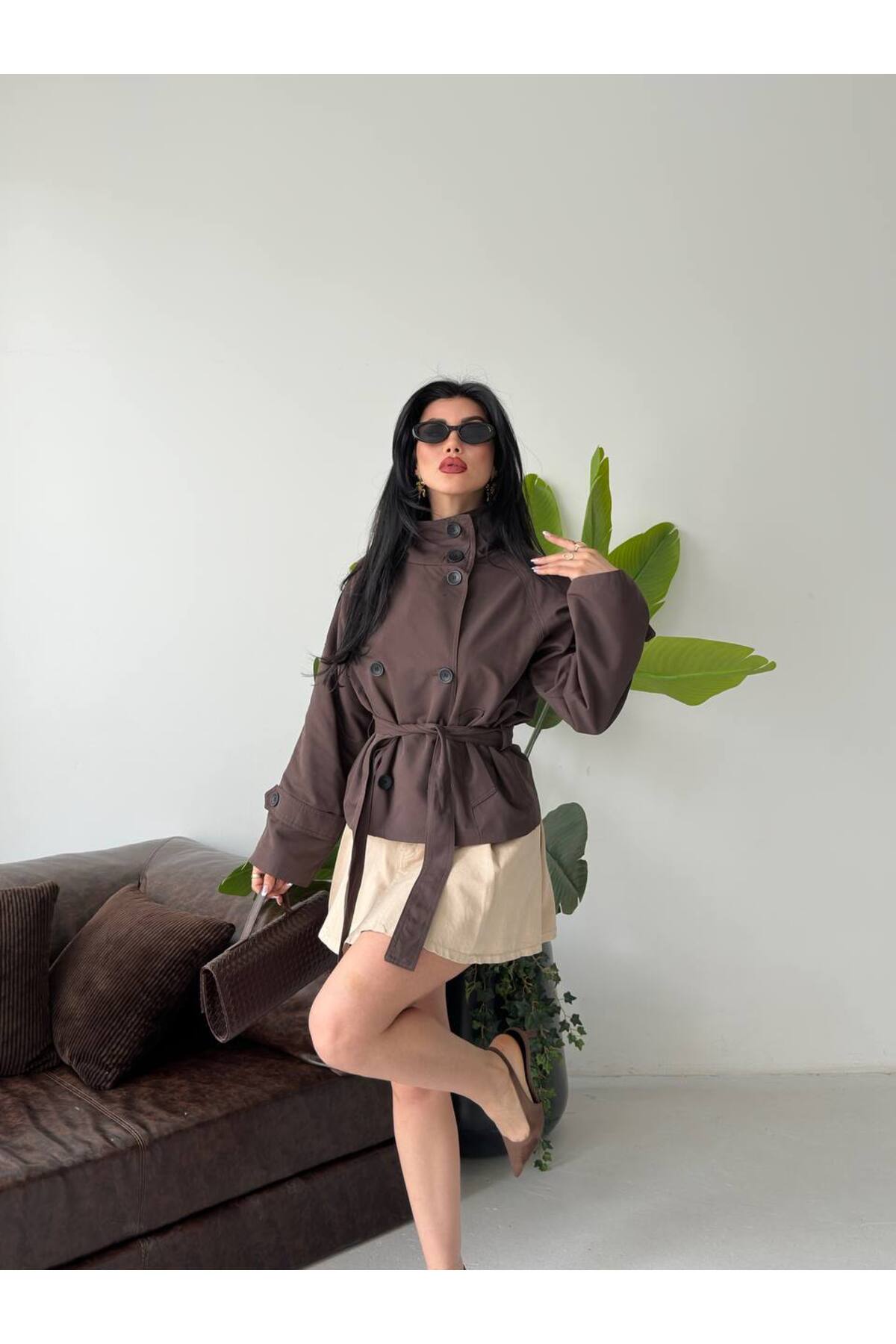 VESS MODA Dik Yaka ZR Model Astarlı Arkası Rüzgarlık Detaylı Kuşaklı Kısa Trençkot görsel 5