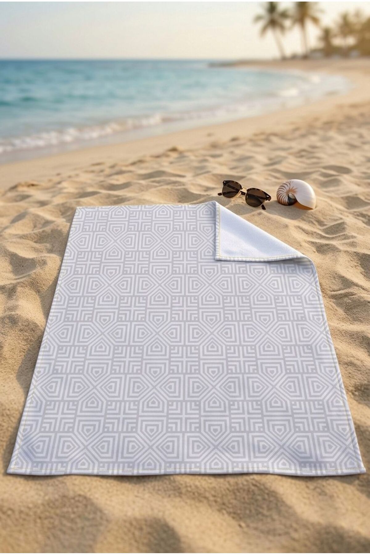Indigo Peak Grey Beach Towel 70 x 150 cm