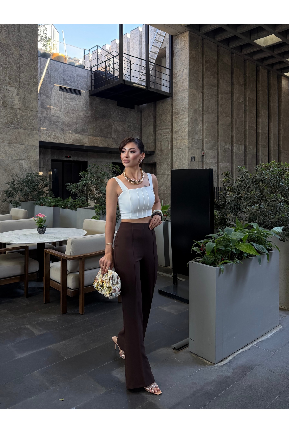 Nadrina Çıma Detaylı Pantalon görsel 4