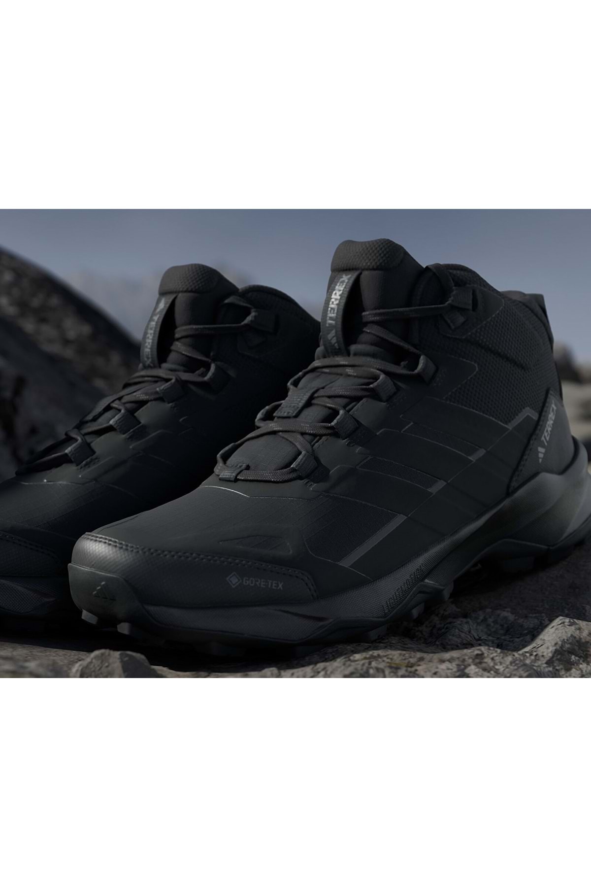adidas Terrex Skychaser Ax5 Mid Gore-Tex® JQ2207 Treeking Unisex Spor Ayakkabı SİYAH görsel 3
