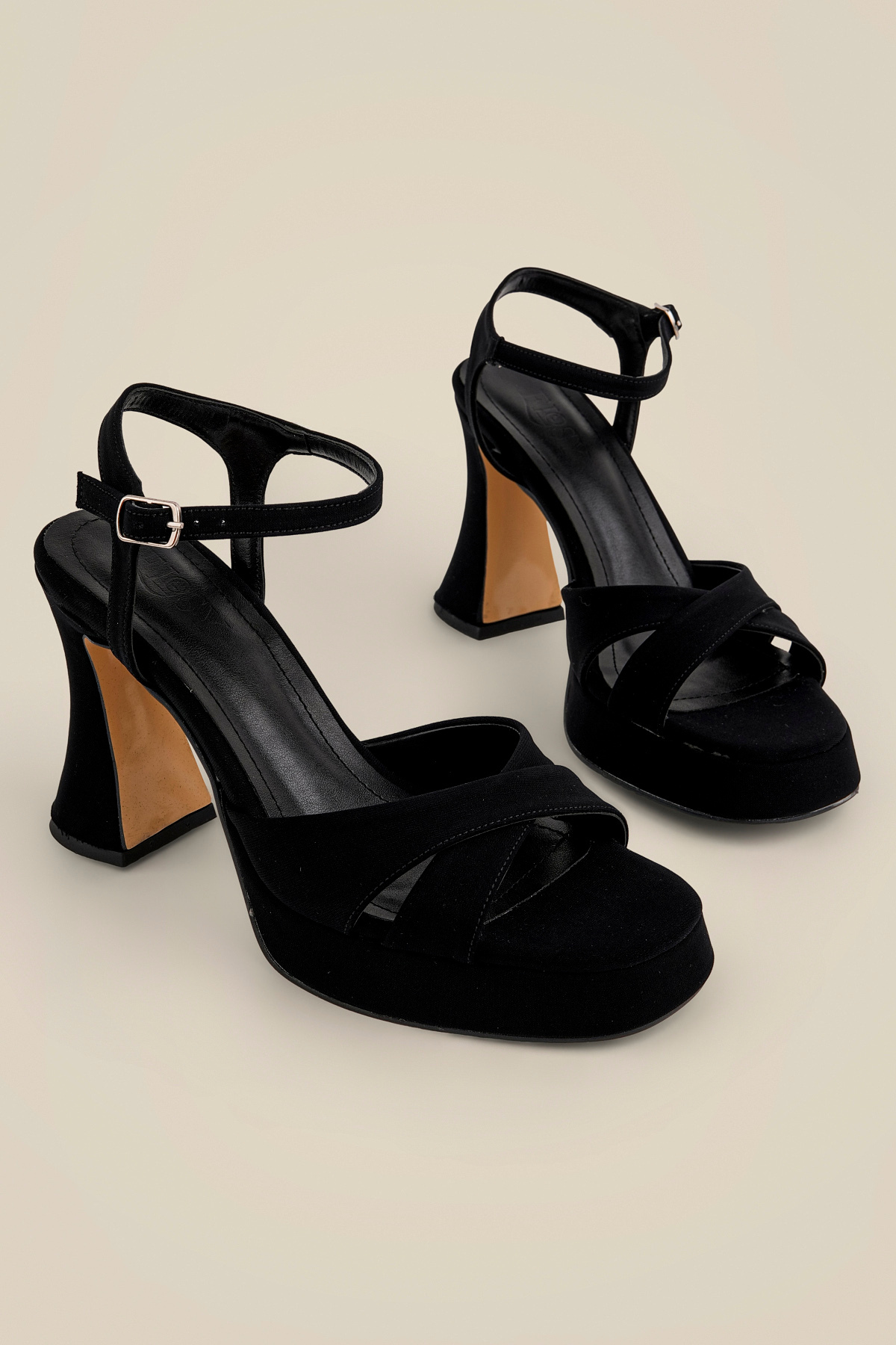 ELOSY SHOES Aden Siyah Süet Platform Topuklu Ayakkabı görsel 3
