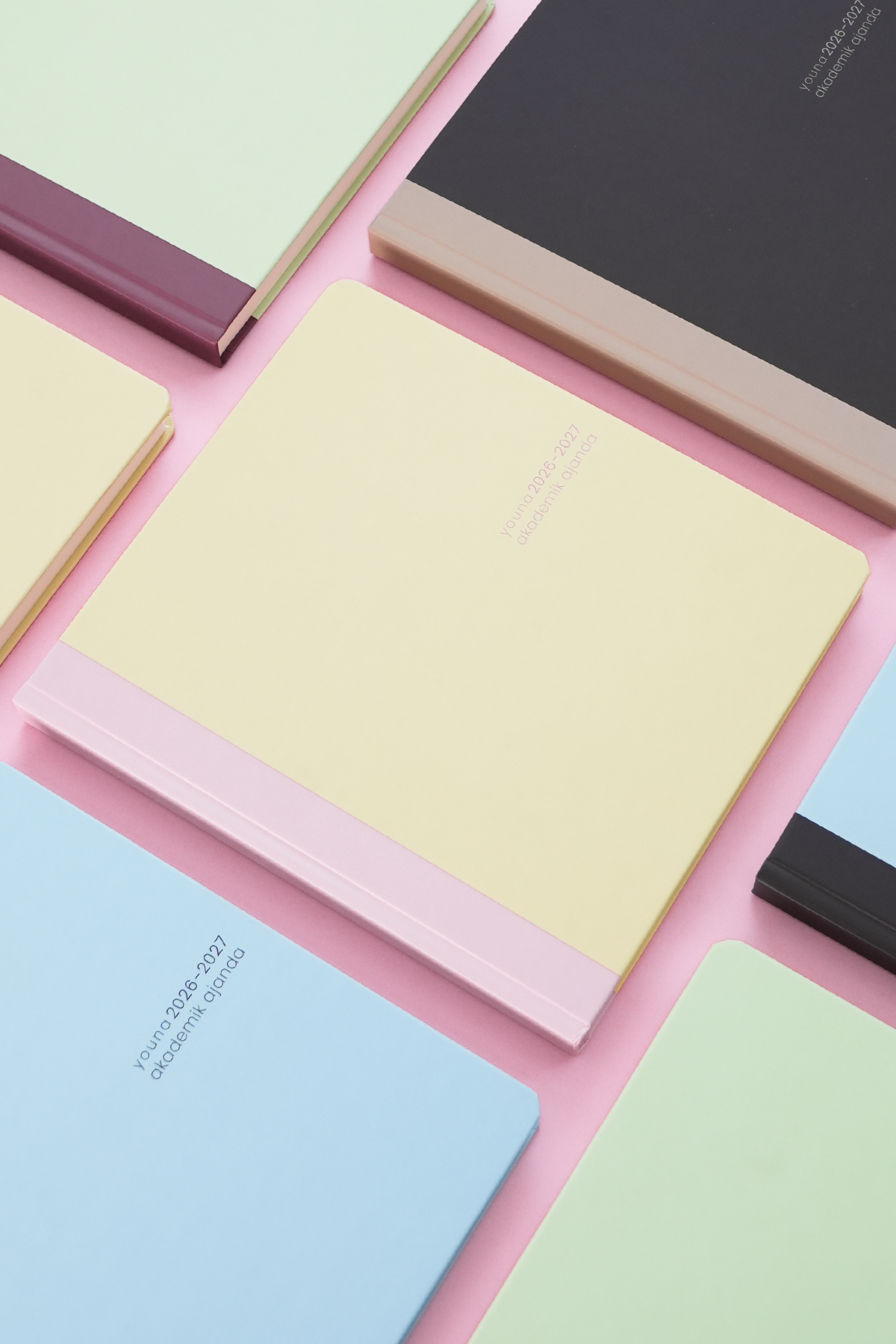 Matt Notebook Youna 2026-2027 Akademik Kare Ajanda - 16 Aylık Sarı