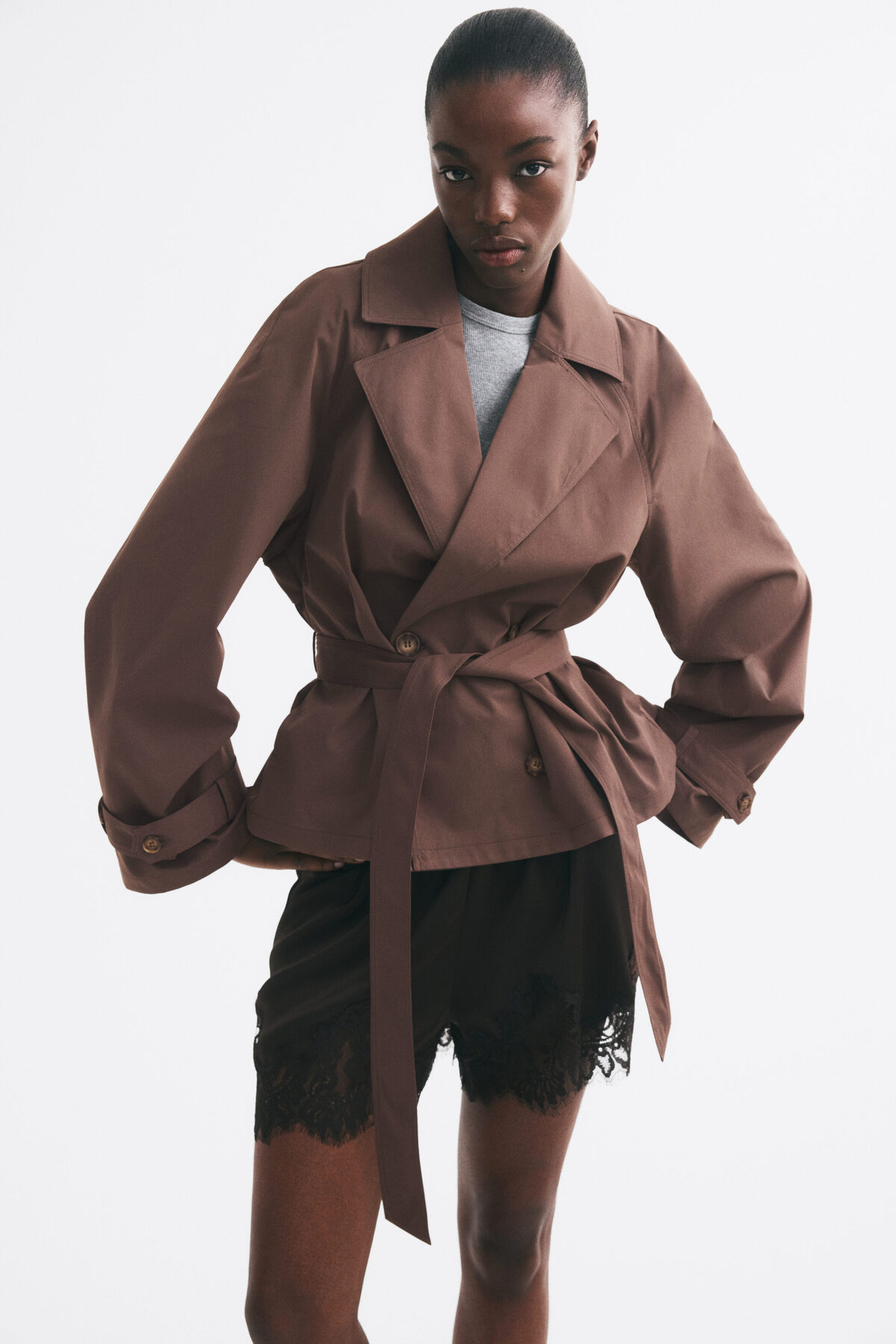 H&M Kuşaklı Kısa Trençkot görsel 2