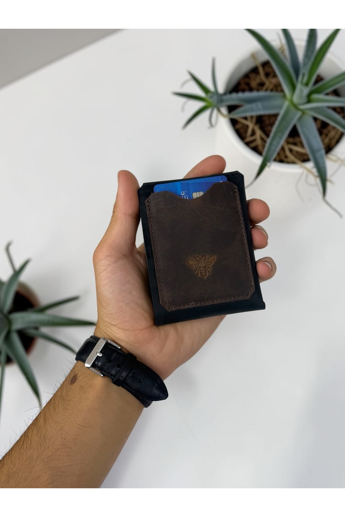 BeeBlack %100 Hakiki Deri CLARK Model Erkek Cüzdan - Mıknatıslı Şık Minimalist Cüzdan görsel 3