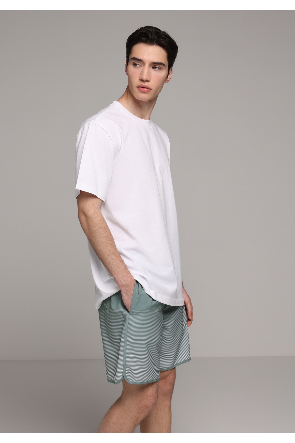 Colin’s Slim Fit Printed Men's Green Swim Shorts