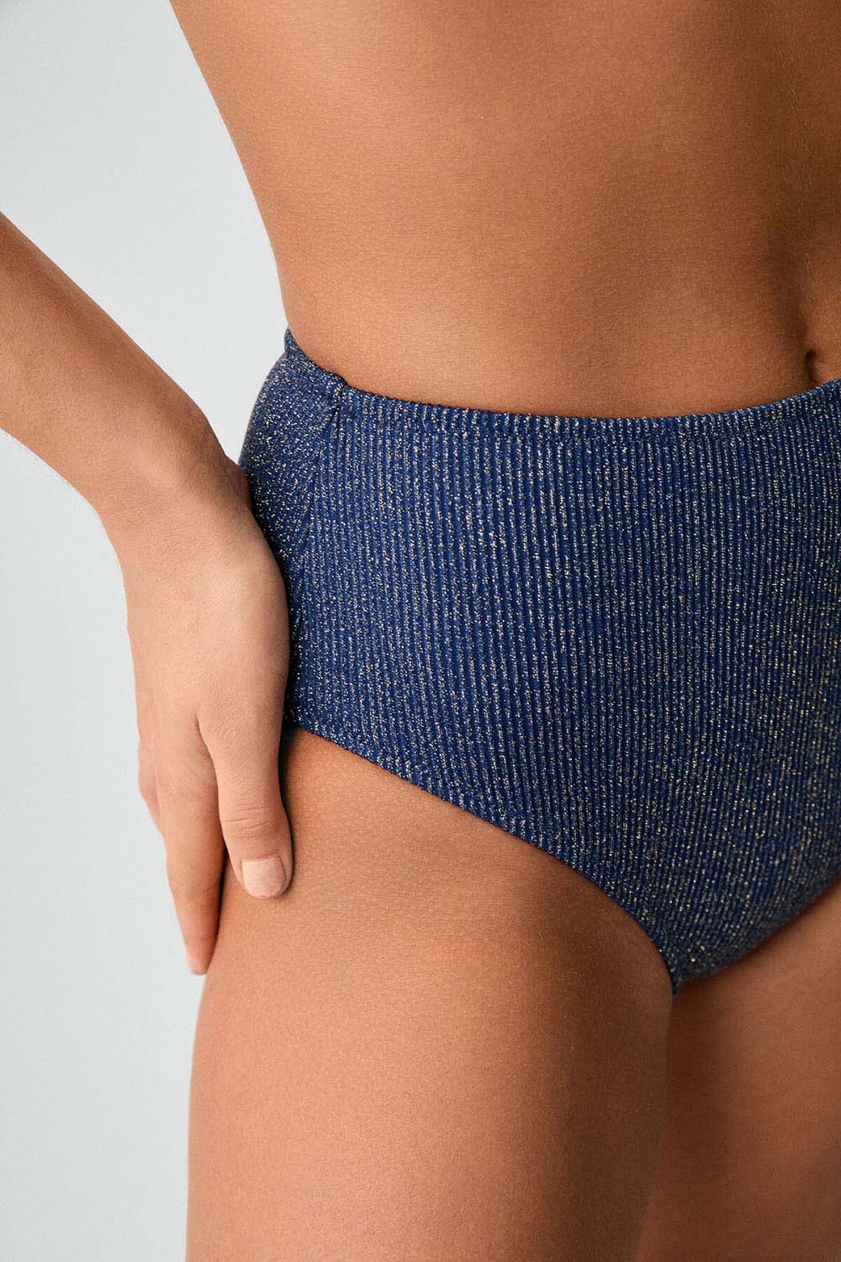 بیکینی با جزئیات اکسسوری پارچه ای Raigh Lurex 4