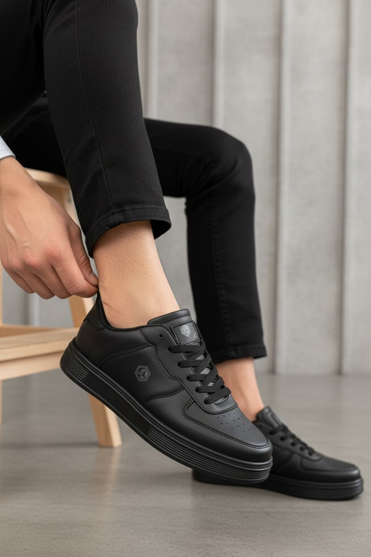 enoch Unısex Lumber-Style Pürüzsüz Dokulu ve Düz Kalın Tabanlı Rahat Günlük Sneaker Spor Ayakkabı