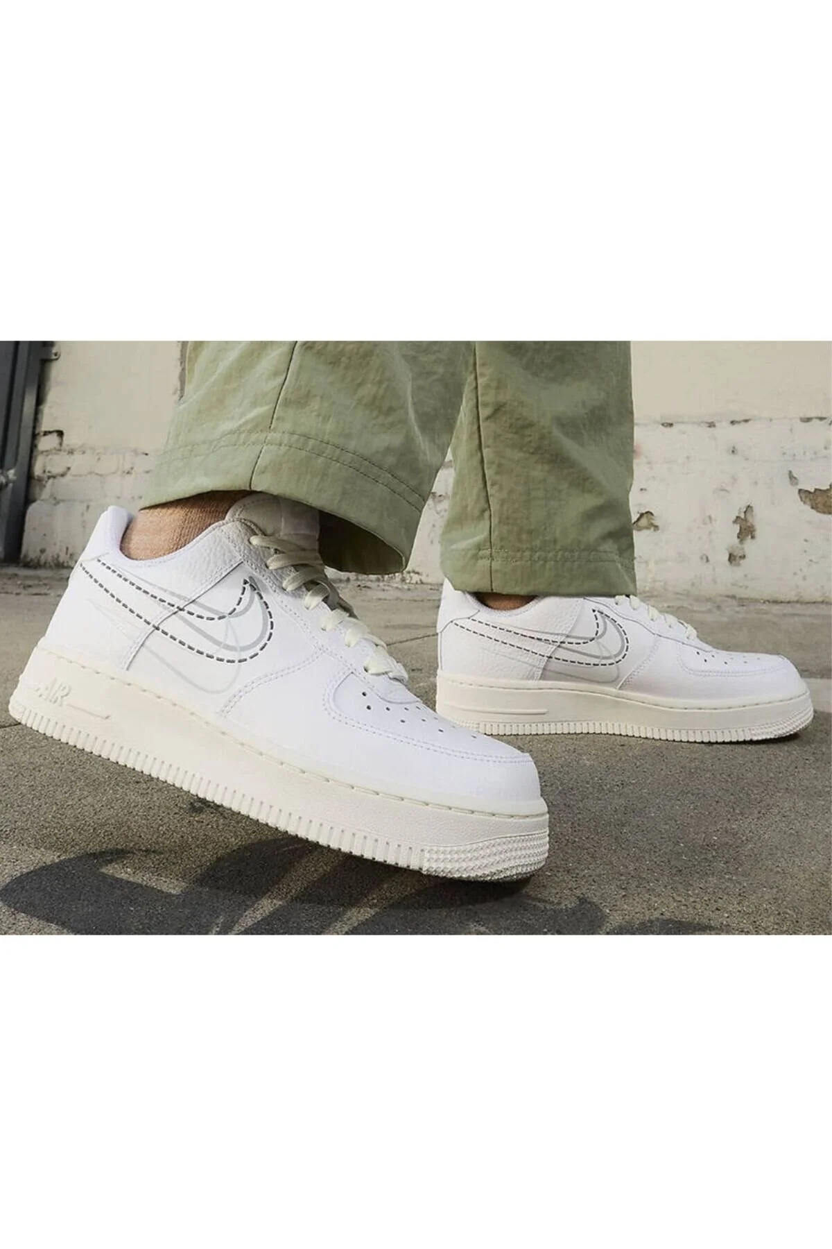 Nike Air Force 1 '07 Unisex Sneaker Ayakkabı (Dar Kalıp 1 Beden