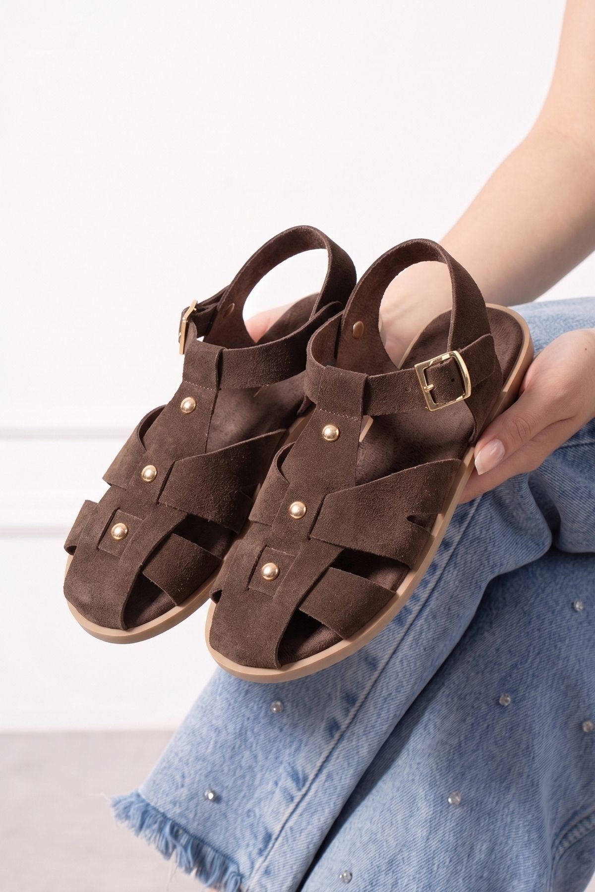 FUGA MODA Treviso Kahverengi Süet Gold Tokalı Çok Bantlı Kadın Sandalet görsel 2