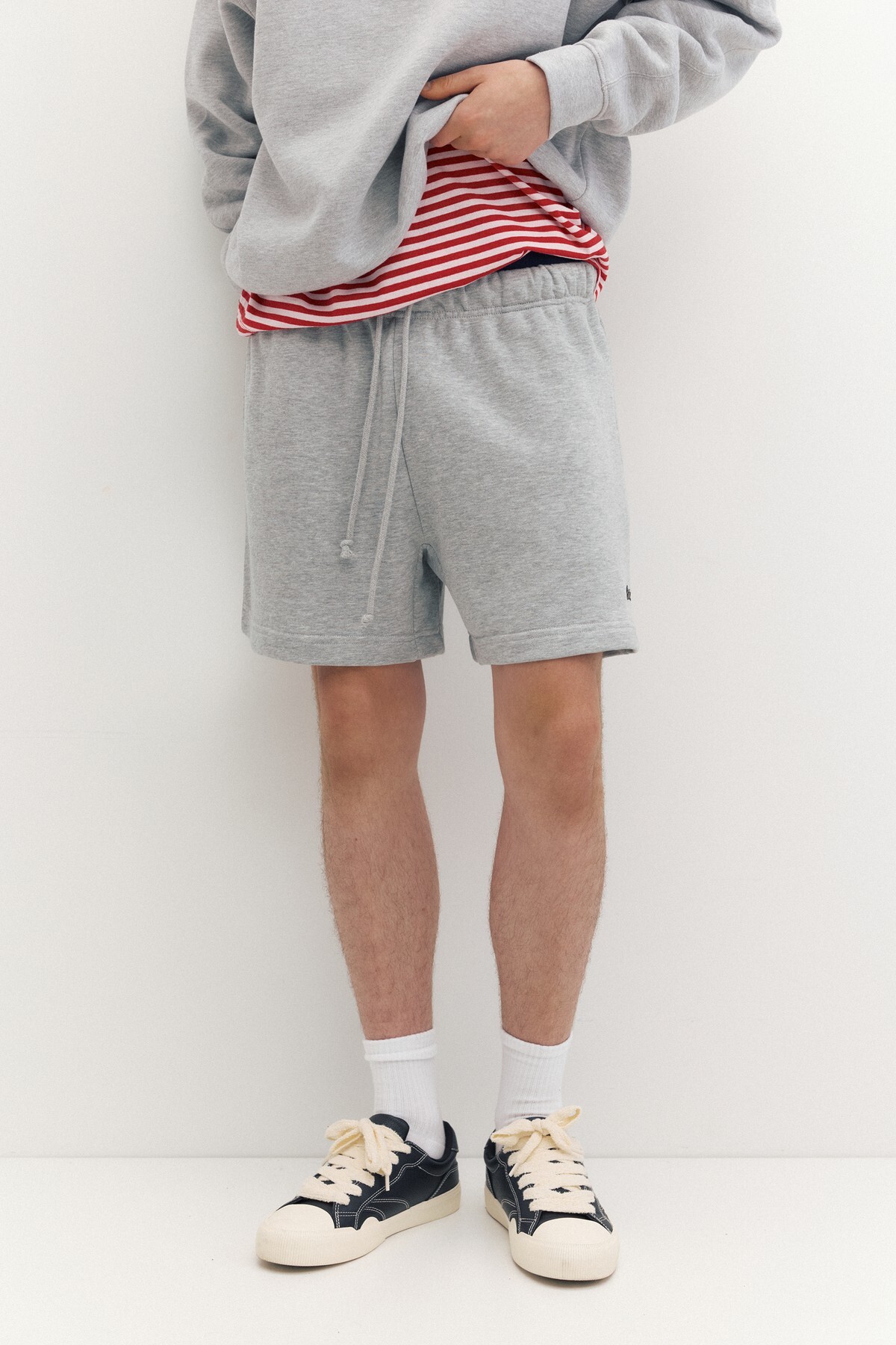 Pull & Bear STWD jogger bermuda şort görsel 2