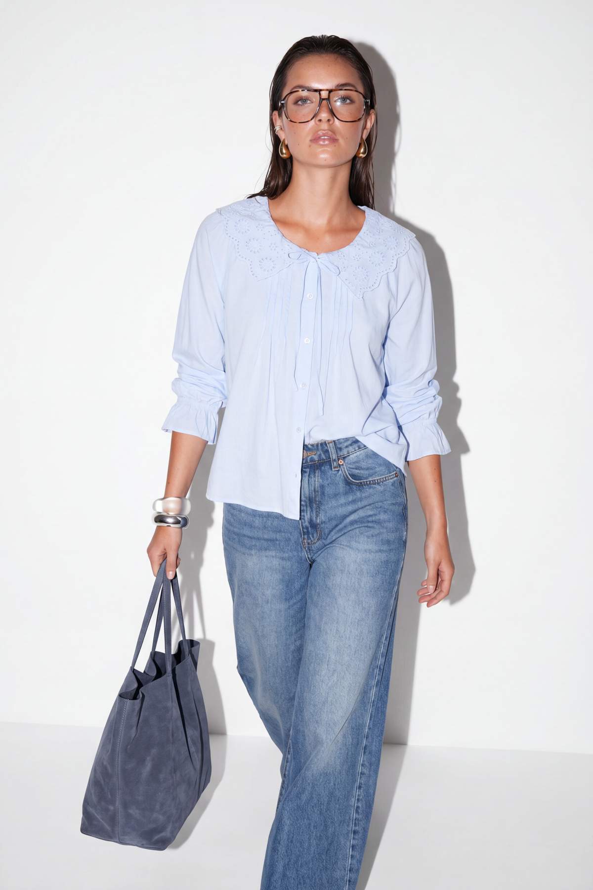 Drop by Trendyolmilla Mavi Güpür Bebe Yakalı Göğsü Nervürlü Kolları Lastikli Rahat Kalıp Kısa Gömlek TDRSS26GO00104