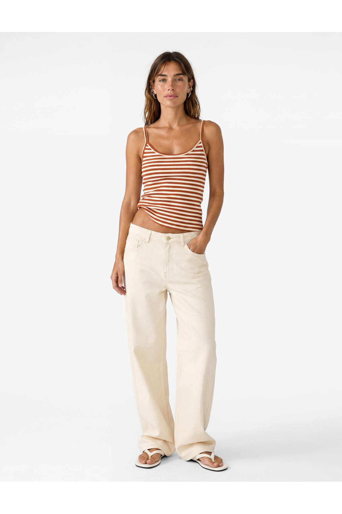 Koton X Şahika Ercümen - Slim Fit Askılı Çizgili Atlet Bluz görsel 2