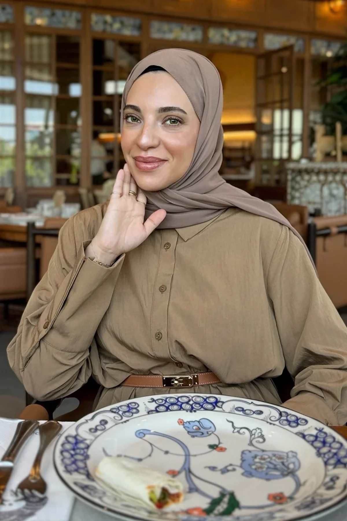 Madame Polo Krep Şifon Şal - Koyu Bej görsel 2