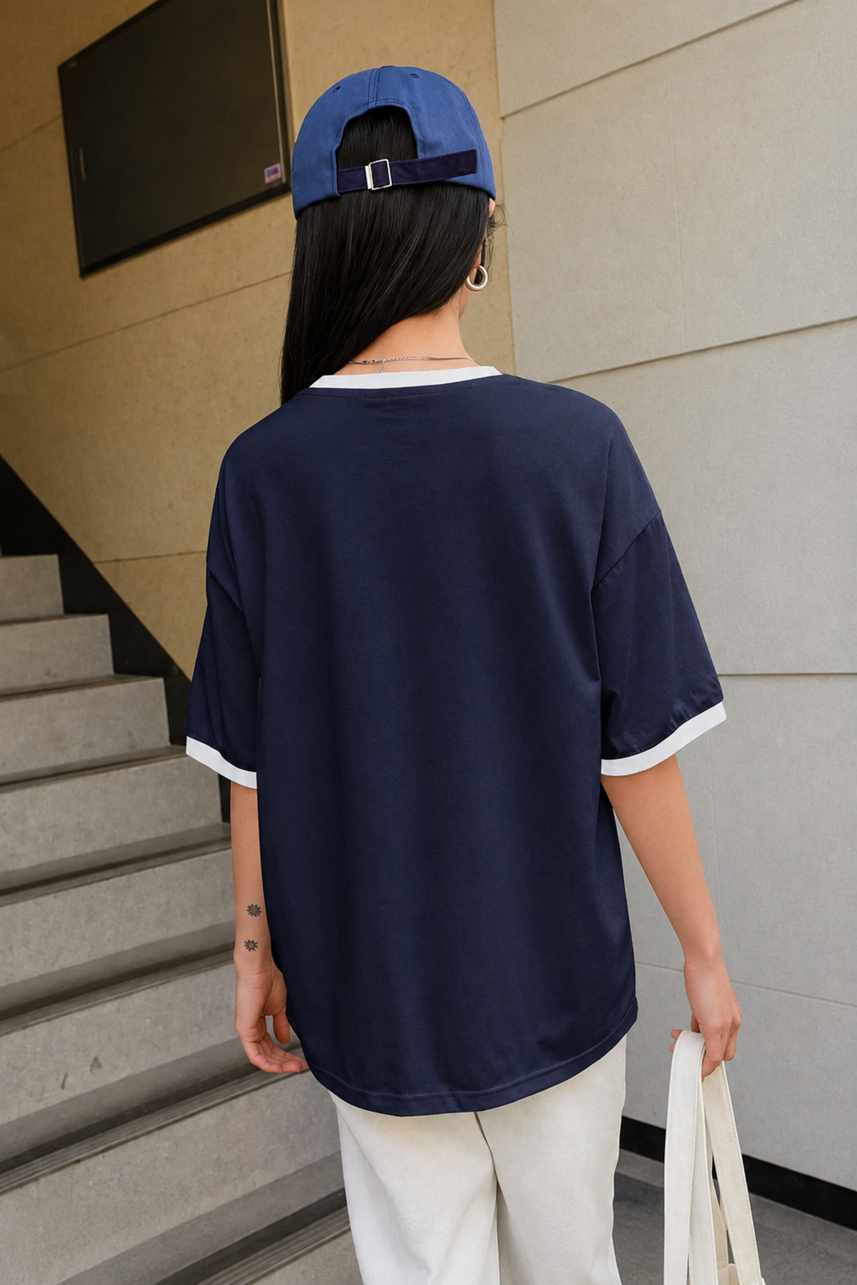 CLAYES Lacivert Gövde Beyaz Biyeli T-shirt - Oversize Bisiklet Yaka Kısa Kol Tişört görsel 3
