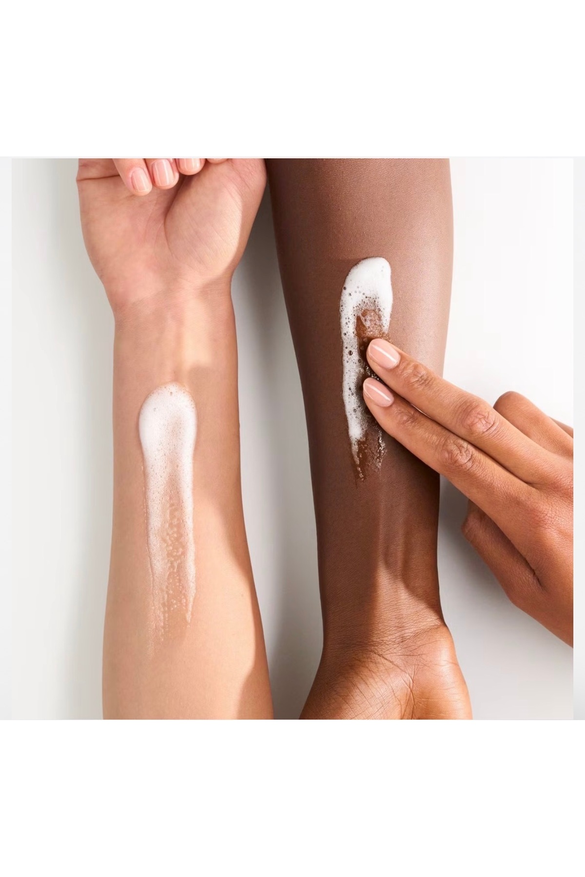 Soft Glam Foam Primer Köpük Makyaj Bazı — اکرو 12526095 — تصویر 3 از 3