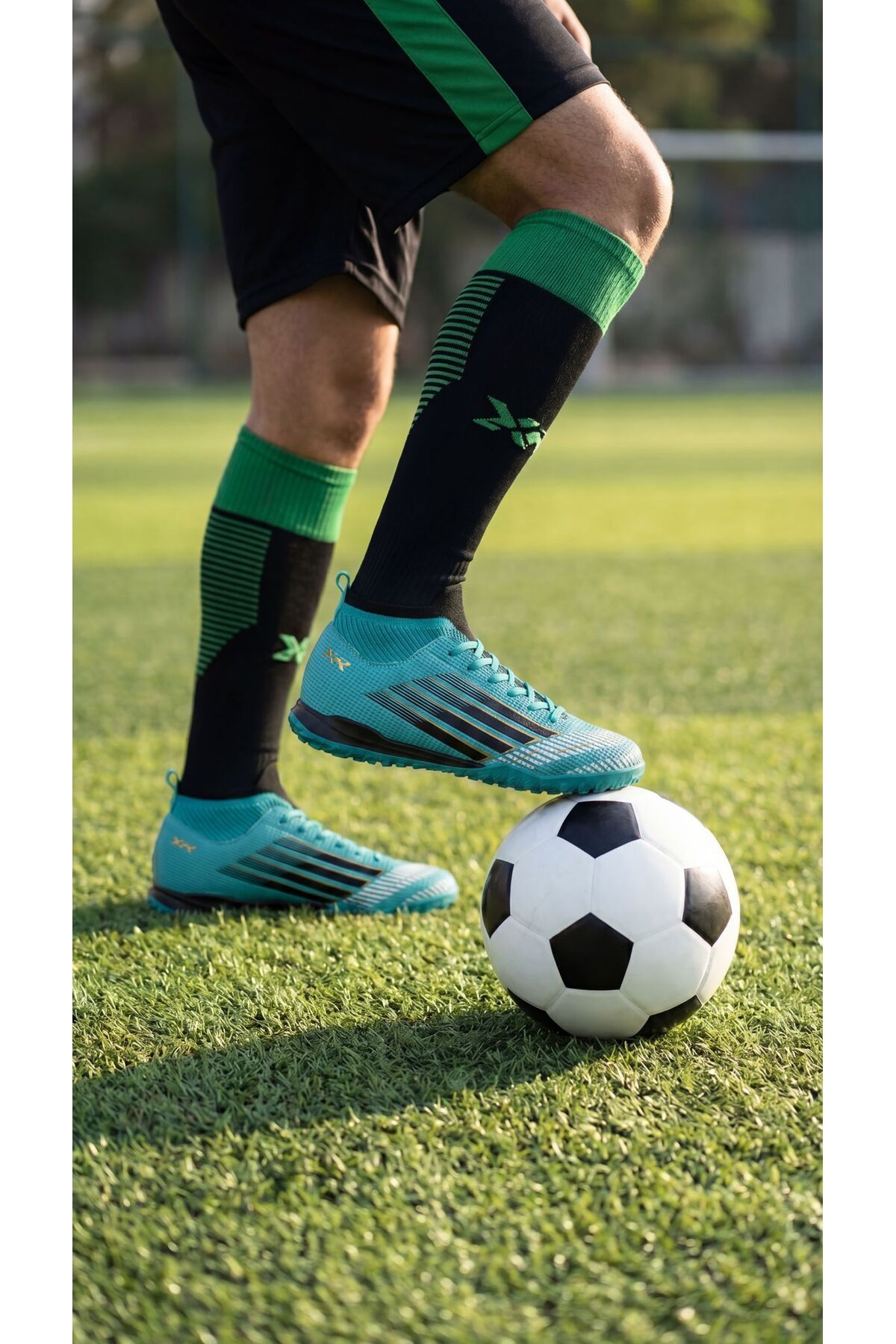 QUNDIR Erkek Triko Çoraplı Halı Saha Krampon Futbol Spor Ayakkabısı görsel 2