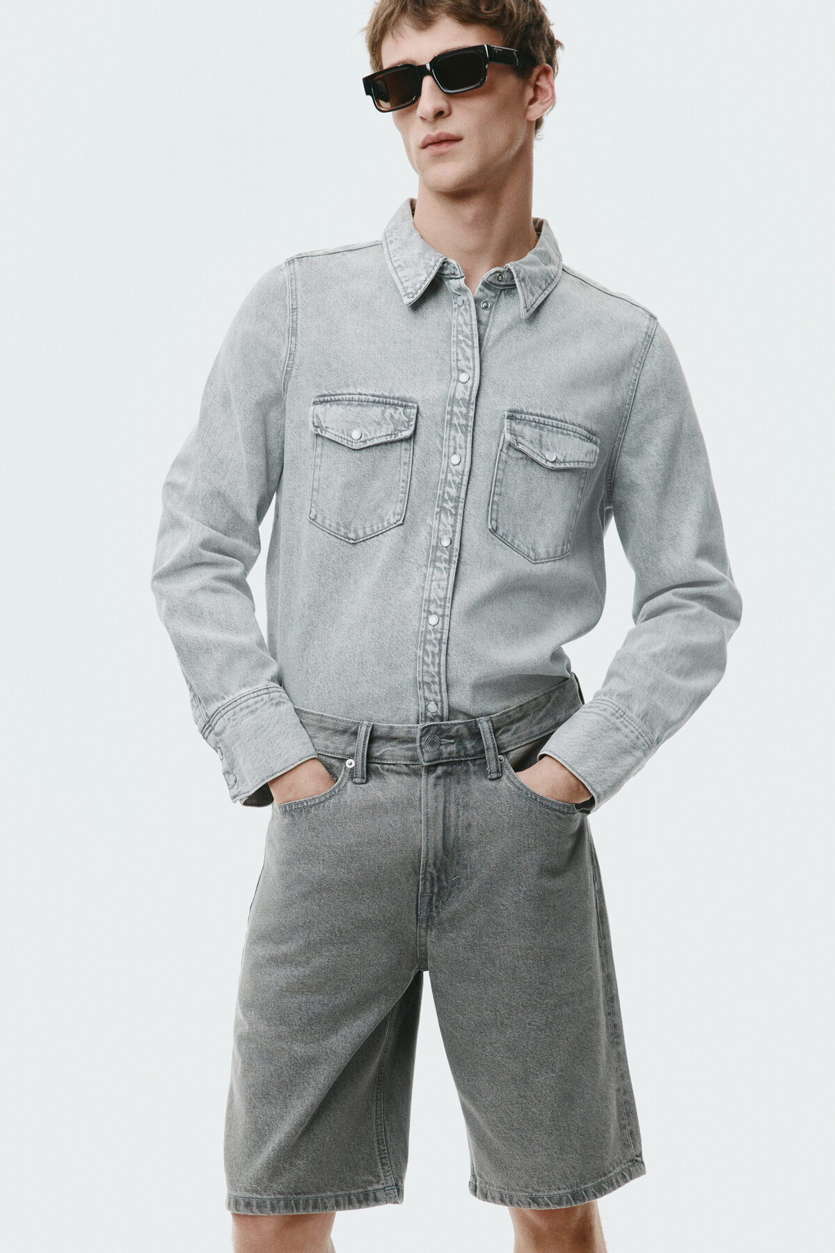 شلوارک جین راحت و فیت اچ اند ام شلوارک برمودا H&M