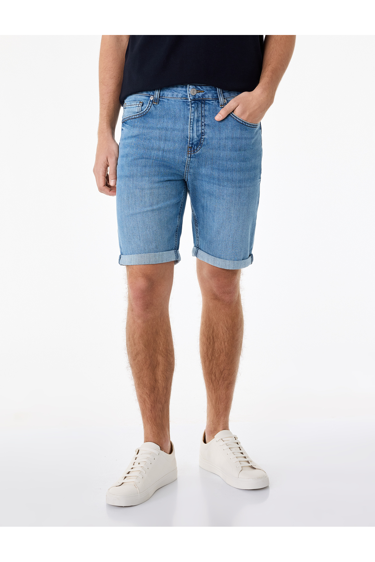 Koton Normal Bel Pamuklu Bermuda Slim Fit Jean Şort görsel 3