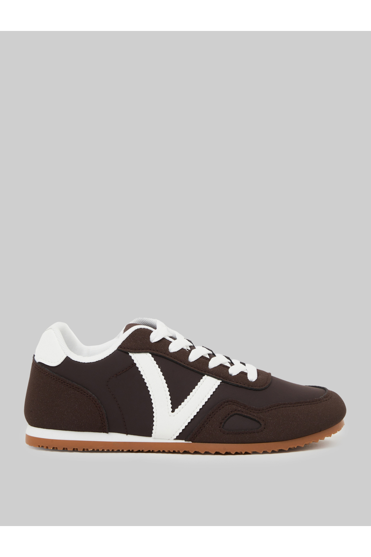 Styli Brown Retro Lace-Up Sneakers