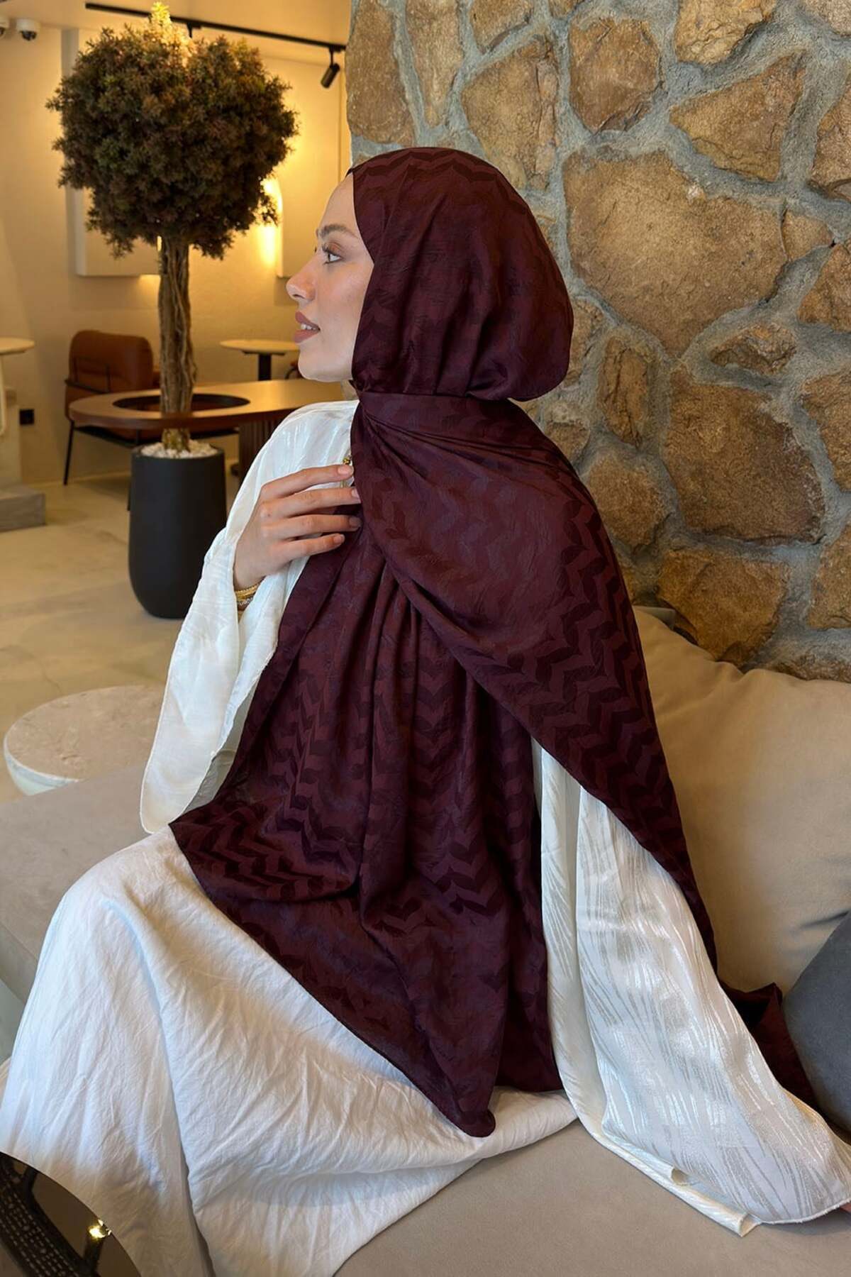 lamelif Zikzak Desen Ayrobin Floş Jakar Şal Koyu Bordo görsel 4