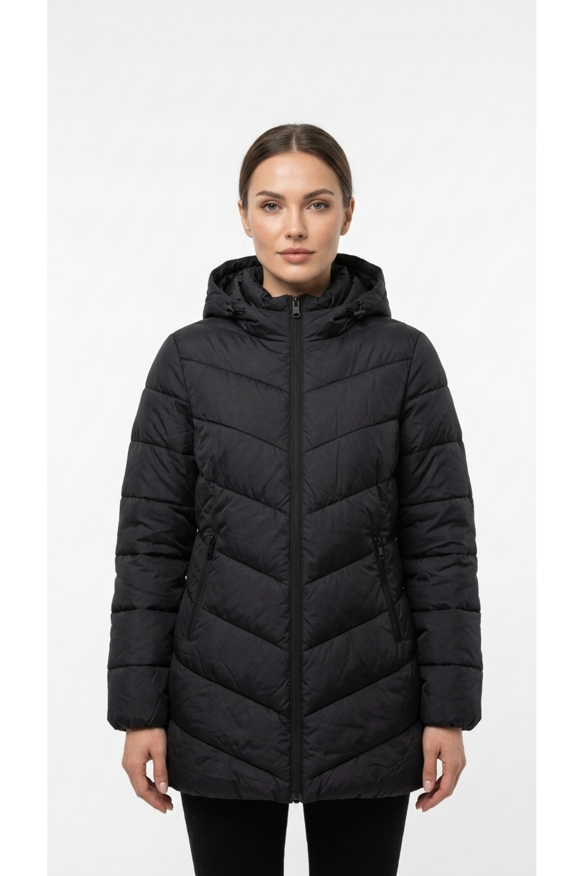 LC Waikiki Kadın Mont Şişme Kapüşonlu Fermuarlı Cepli Balık Sırtı Dikişli Dolgulu Kışlık Puffer Günlük Mont W64342C8