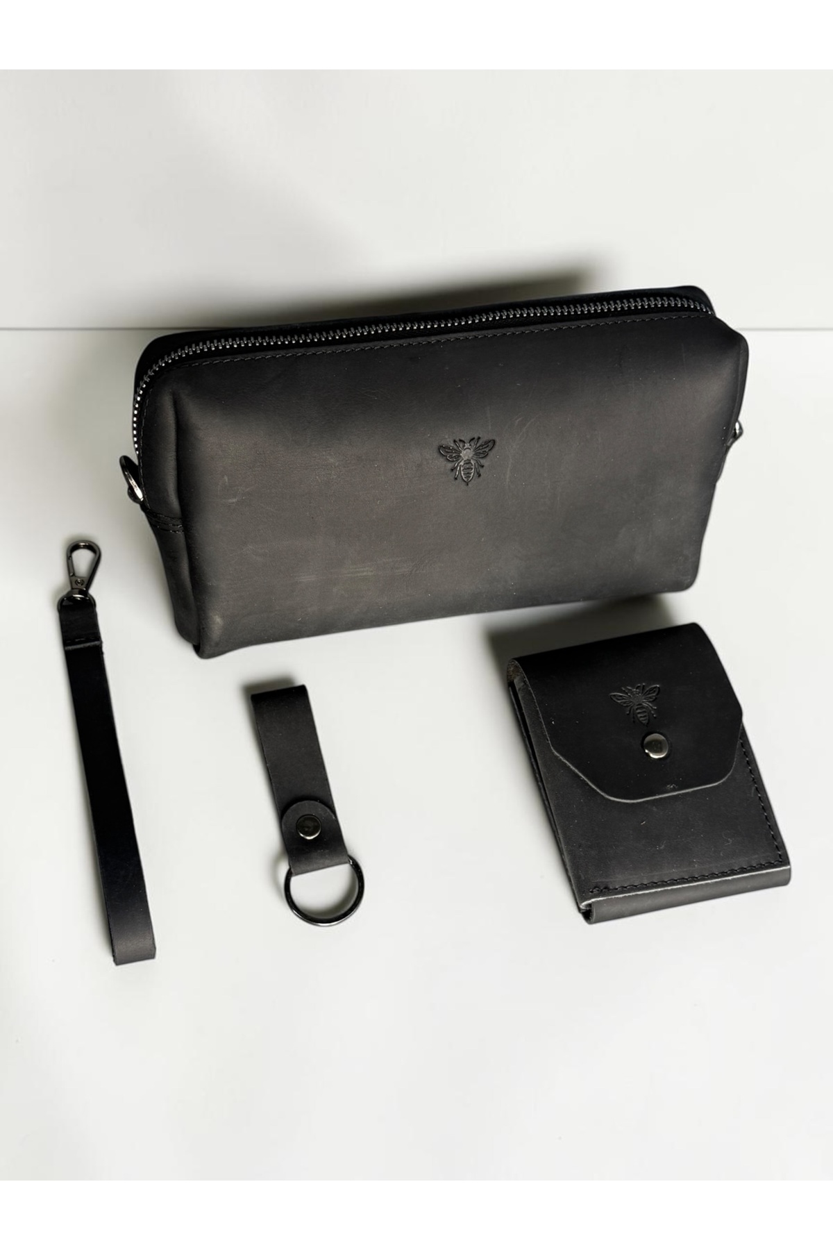 BeeBlack %100 Hakiki Crazy Dana Derisi Pirana Model (El Çantası , Cüzdan , Anahtarlık) SET'İ şık minimalist görsel 4