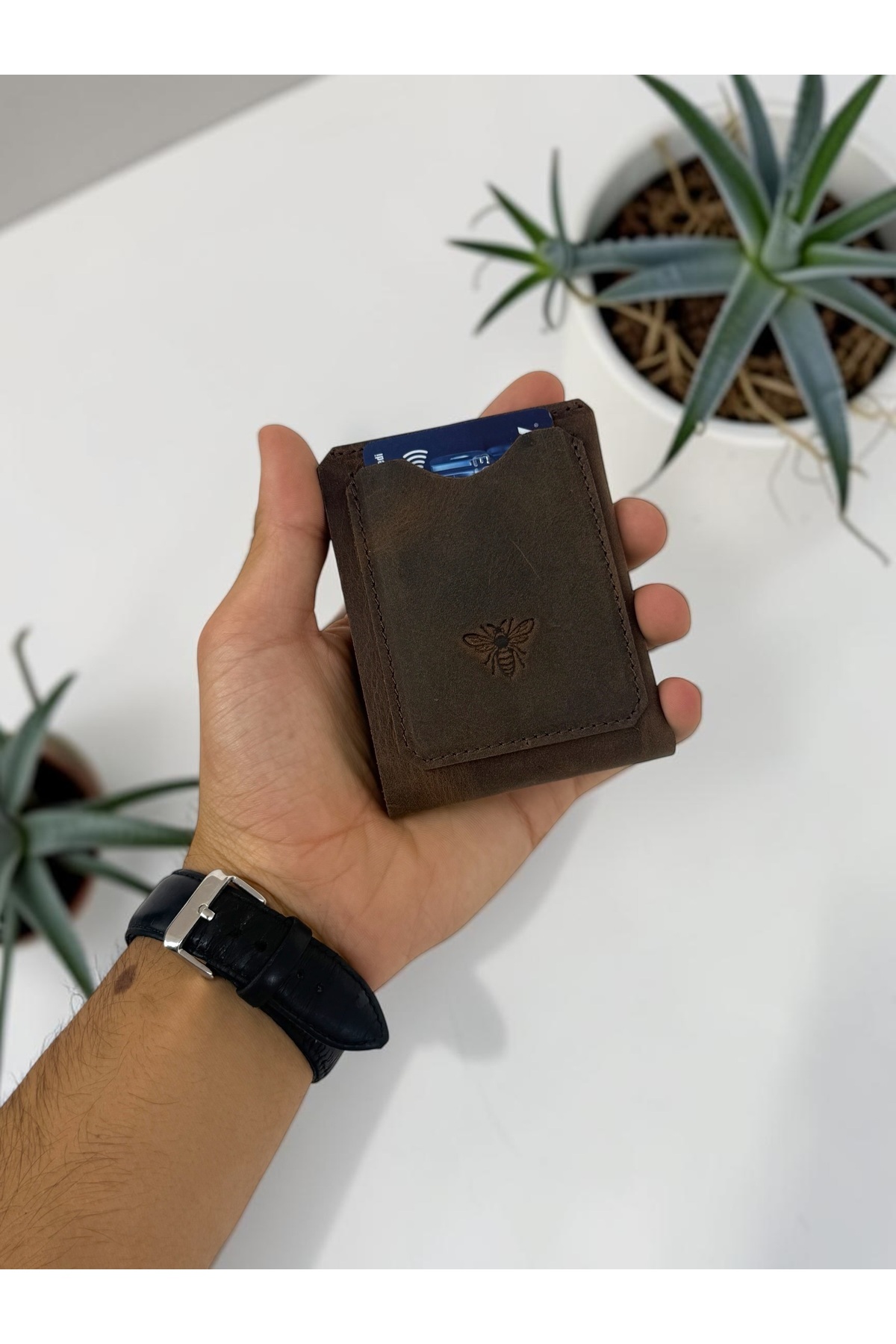 BeeBlack %100 Hakiki Deri CLARK Model Erkek Cüzdan - Mıknatıslı Şık Minimalist Cüzdan görsel 6