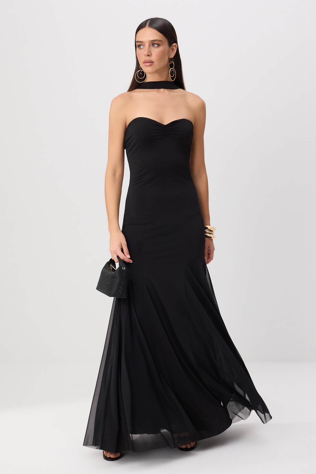Trendyolmilla Siyah Etek Detaylı Örme Astarlı Maxi Abiye & Mezuniyet Elbisesi TPRSS26AE00092