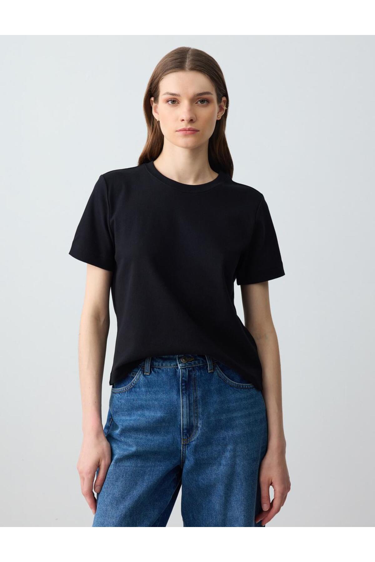 Black 100% Cotton Crew Neck Short Sleeve Knitted T-Shirt