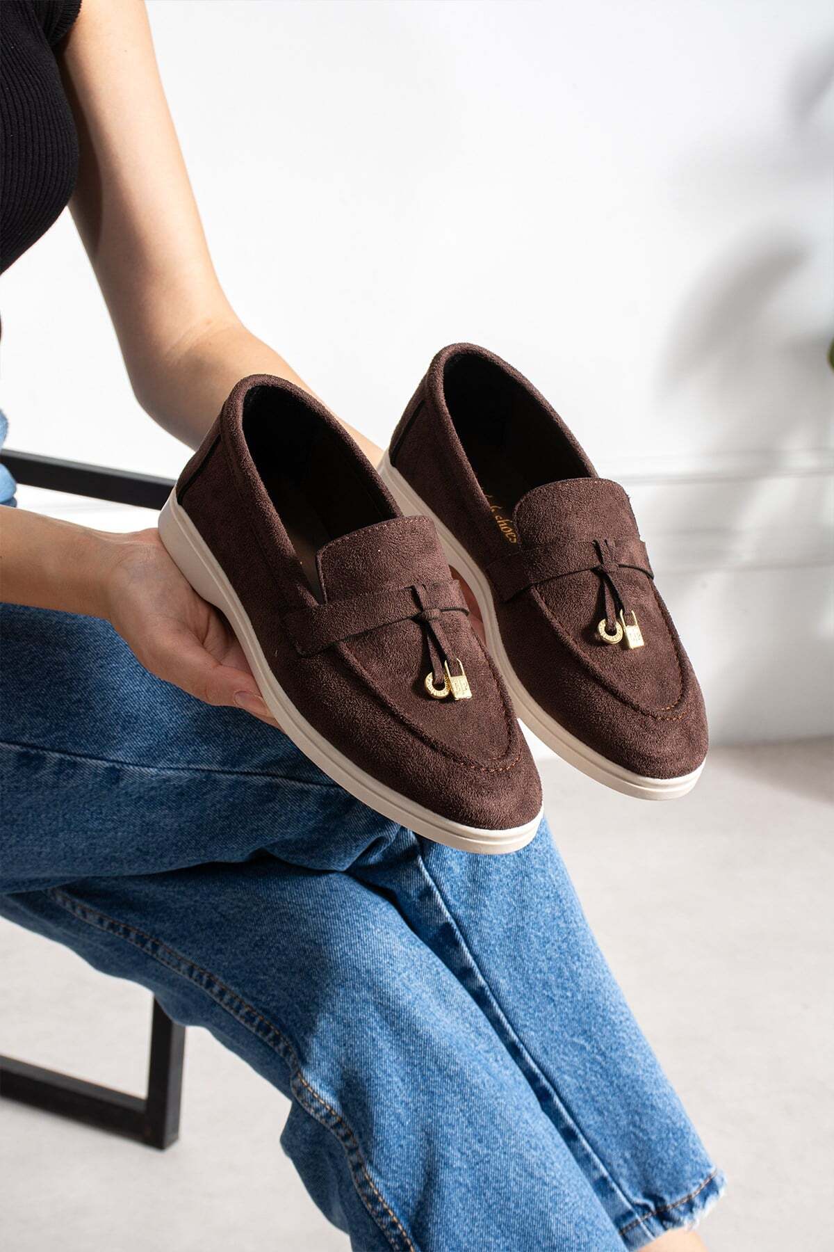 dabab shoes LUPY Kadın Acı Kahve Süet Loafer Ayakkabı Gold Aksesuarlı Ortopedik Rahat Taban Casual Babet