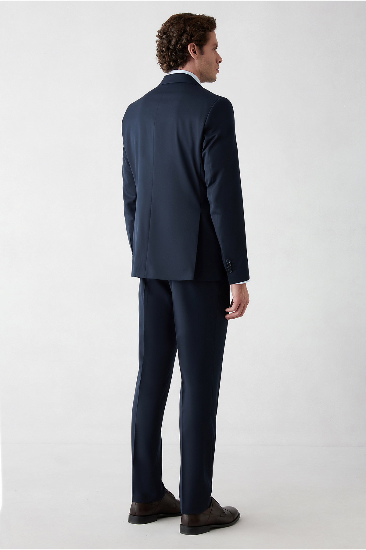 Kiğılı 7 Drop Slim Fit Dar Kesim Mono Yaka Likralı Düz Takım Elbise görsel 6