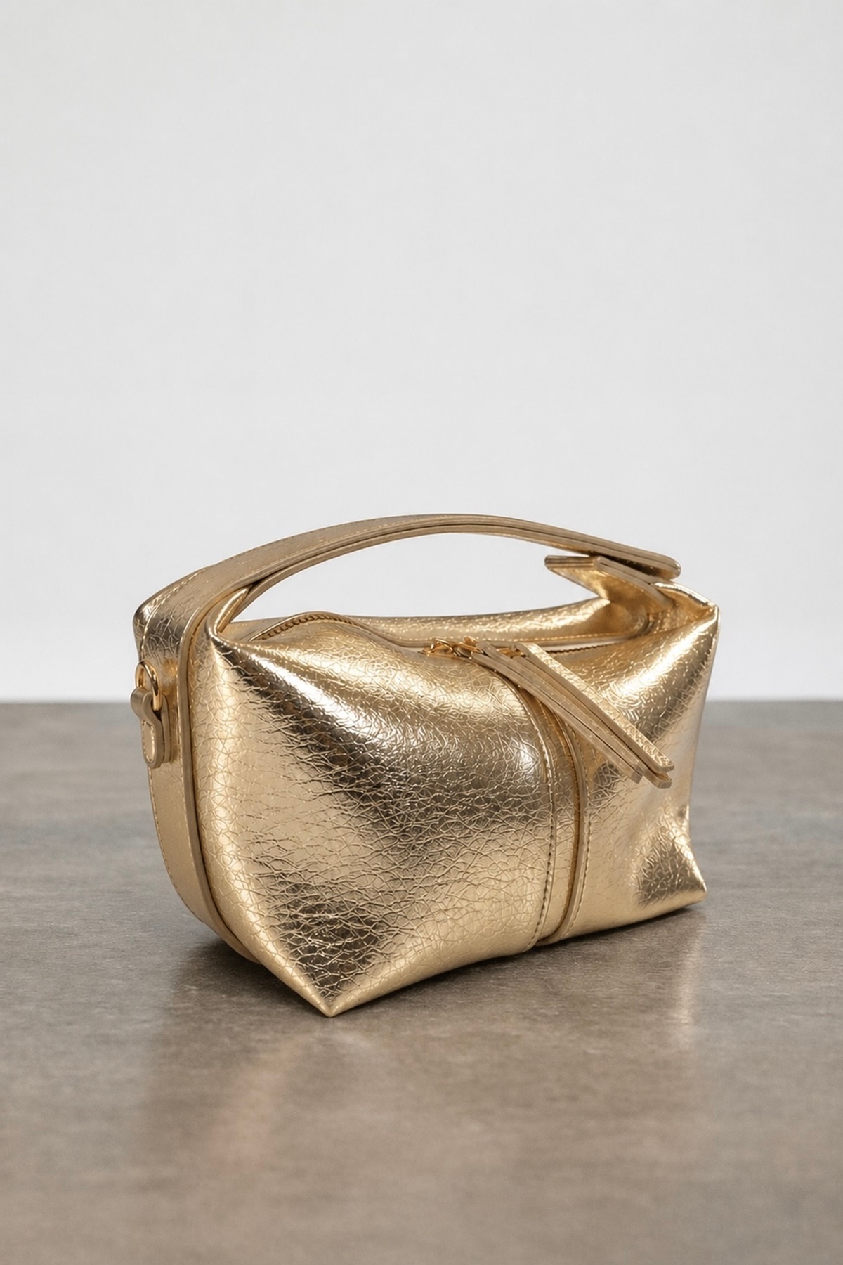 Women's Archel Leather Handbag Gold