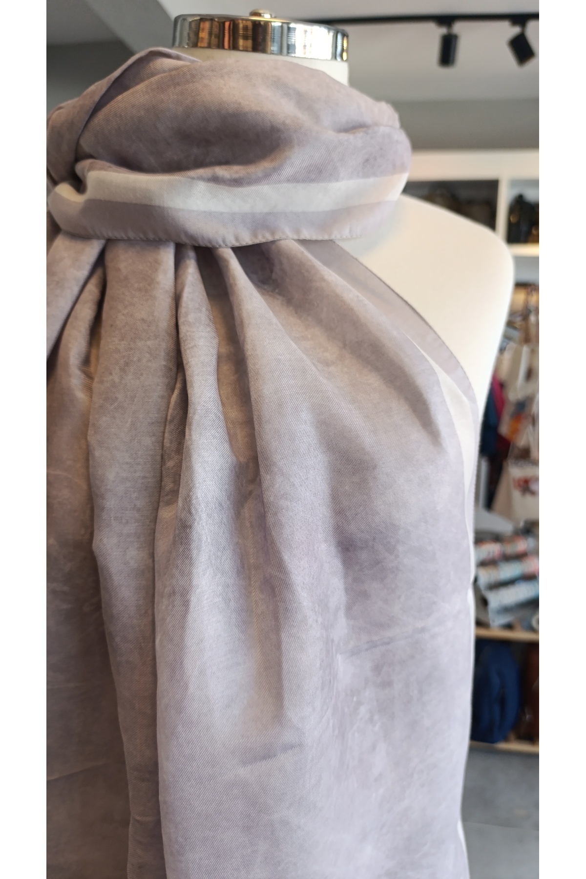 LA BOUTIQUE ÖZEL SERİ ŞAL