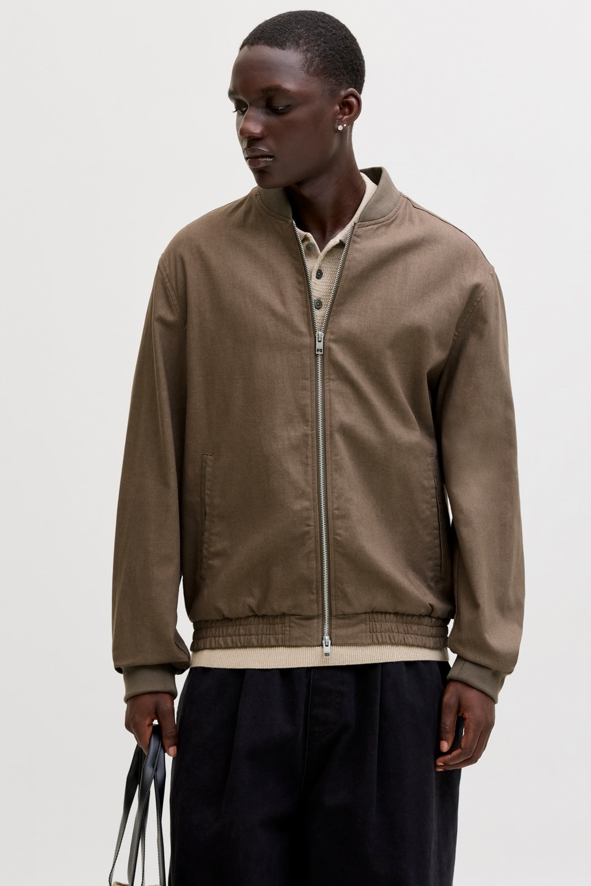 کفش مردانه مورل مدل JPRBLALEISTER LINEN BLEND BOMBER JKT LN کد مدل: 12272609Morel جک اند جونز کت Jack & Jones