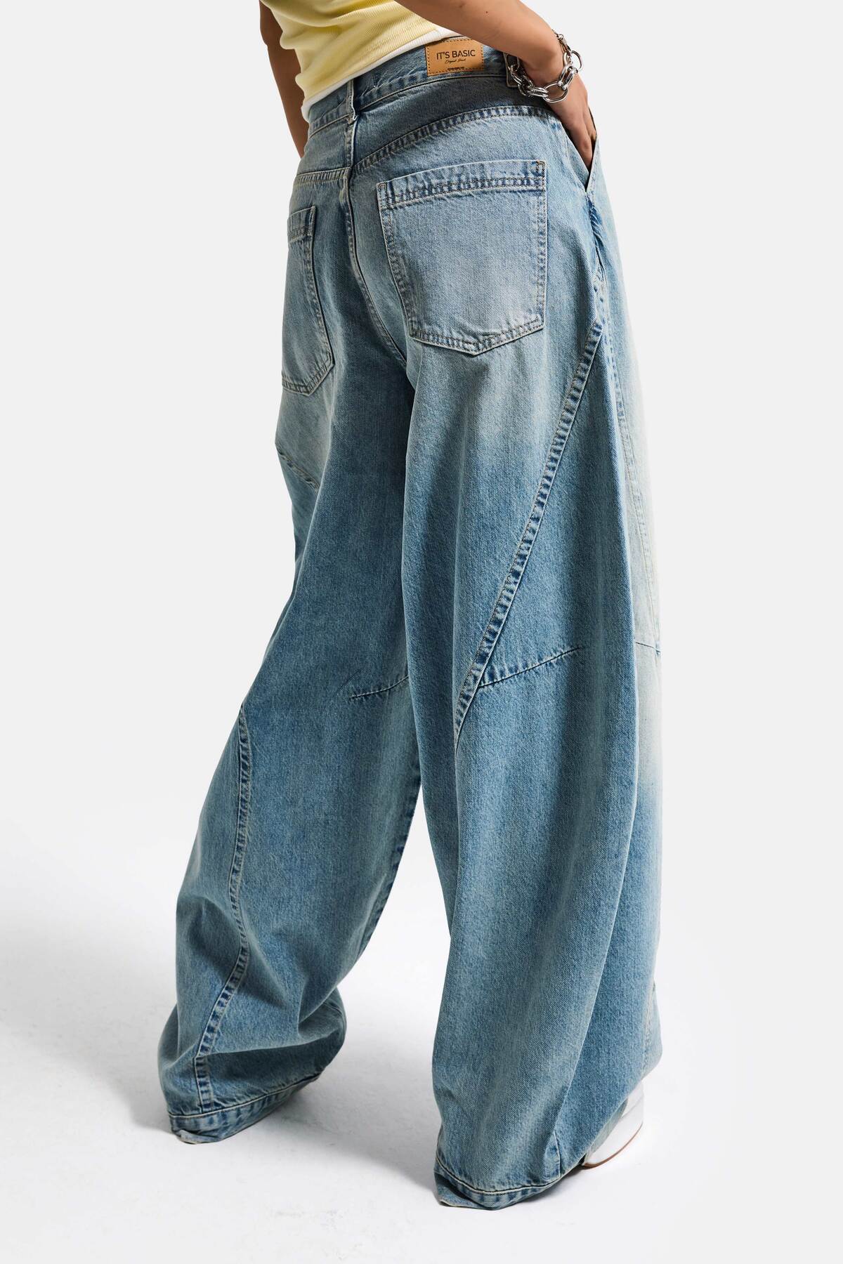 it's basic  Kadın Kot Rengi 4s6-32 Süper Baggy Fit Kemer Detaylı Özel Tasarım Denim Jean - Görsel 6