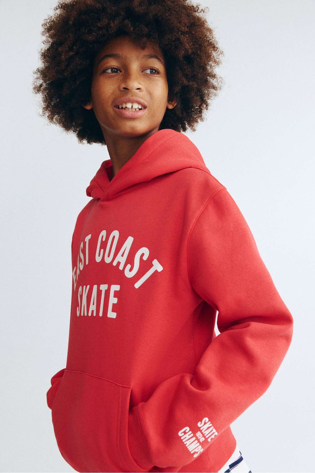 تاپ کلاه‌دار با طرح چاپی اچ اند ام سویشرت H&M