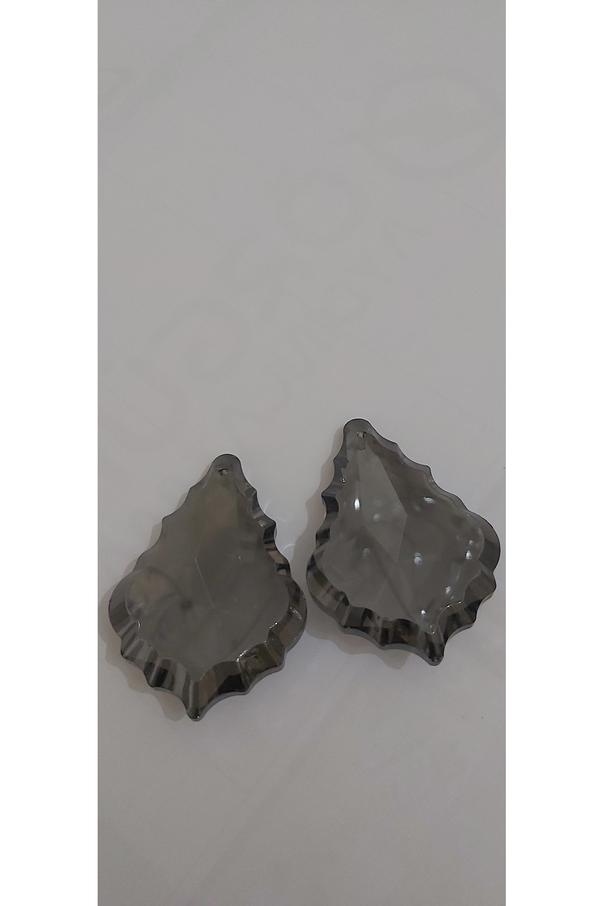 6,5 cm Füme Yaprak kristal, avize taşı 2 adet (metal halka hediye)