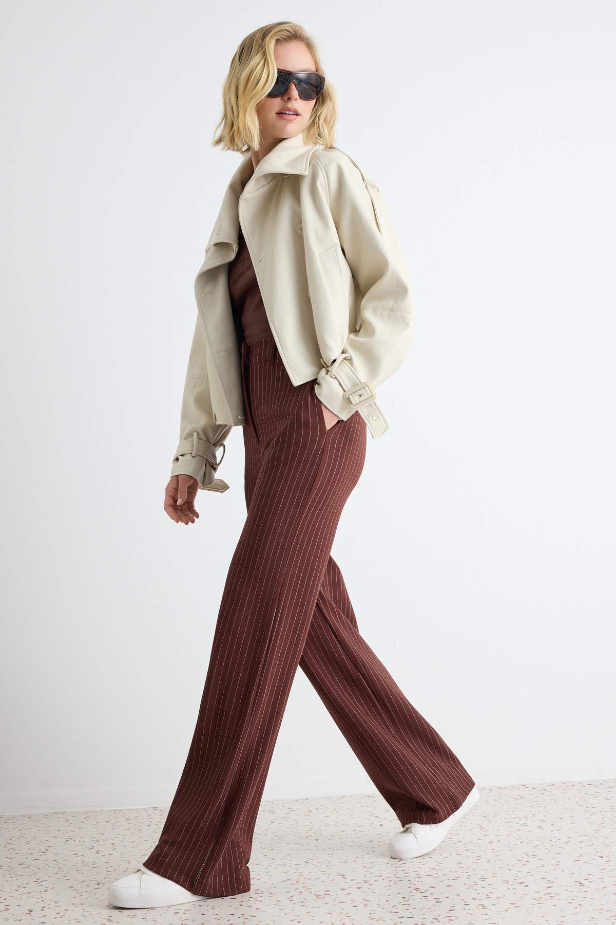Trendyolmilla Çok Renkli Düz Wide Leg Yüksek Bel Geniş Paça Regular Diagonel Örme Pantolon TWOAW27PL00004