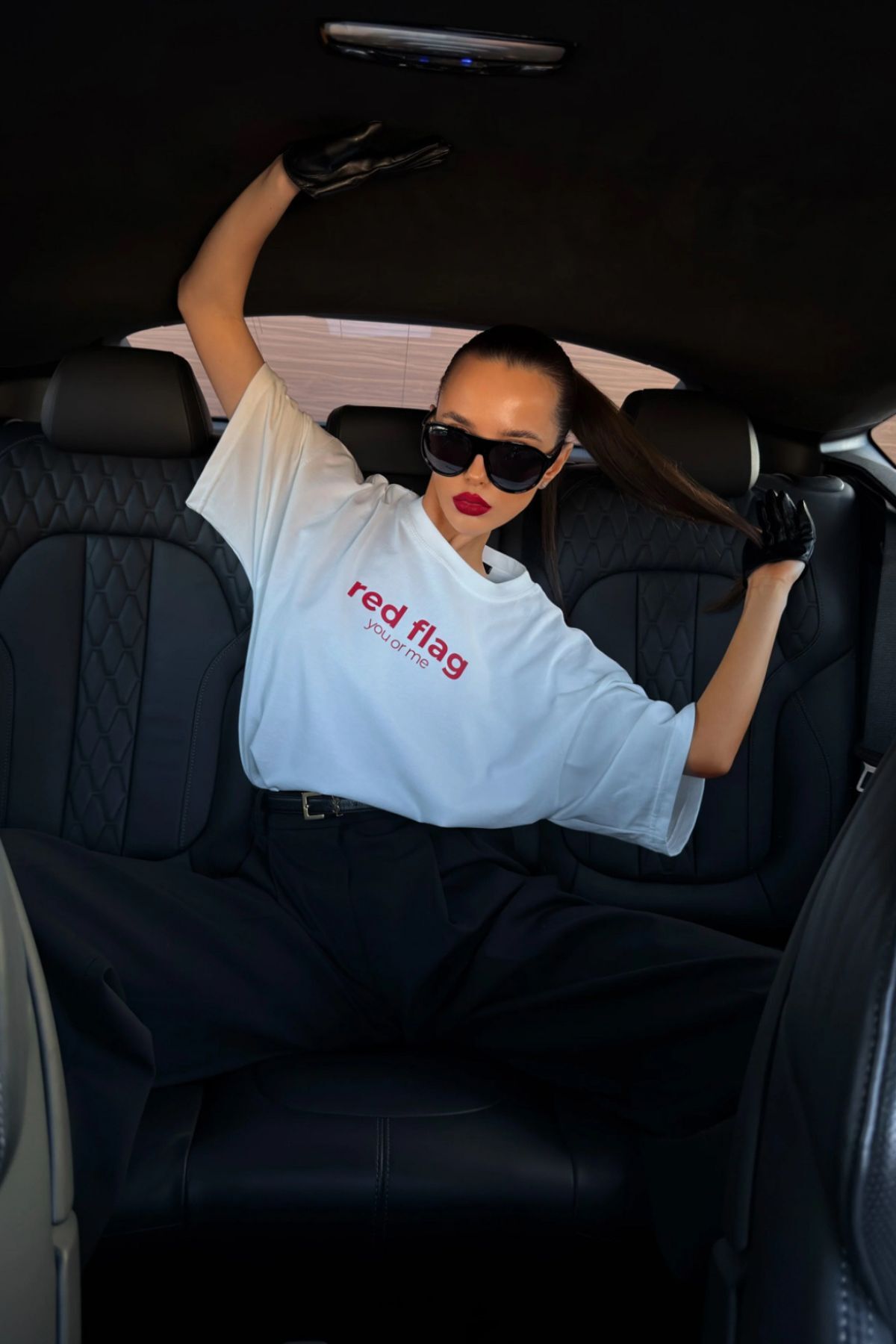 QUKA Red Flag Baskılı Beyaz %100 pamuk 24/1 Oversize Tshirt görsel 2