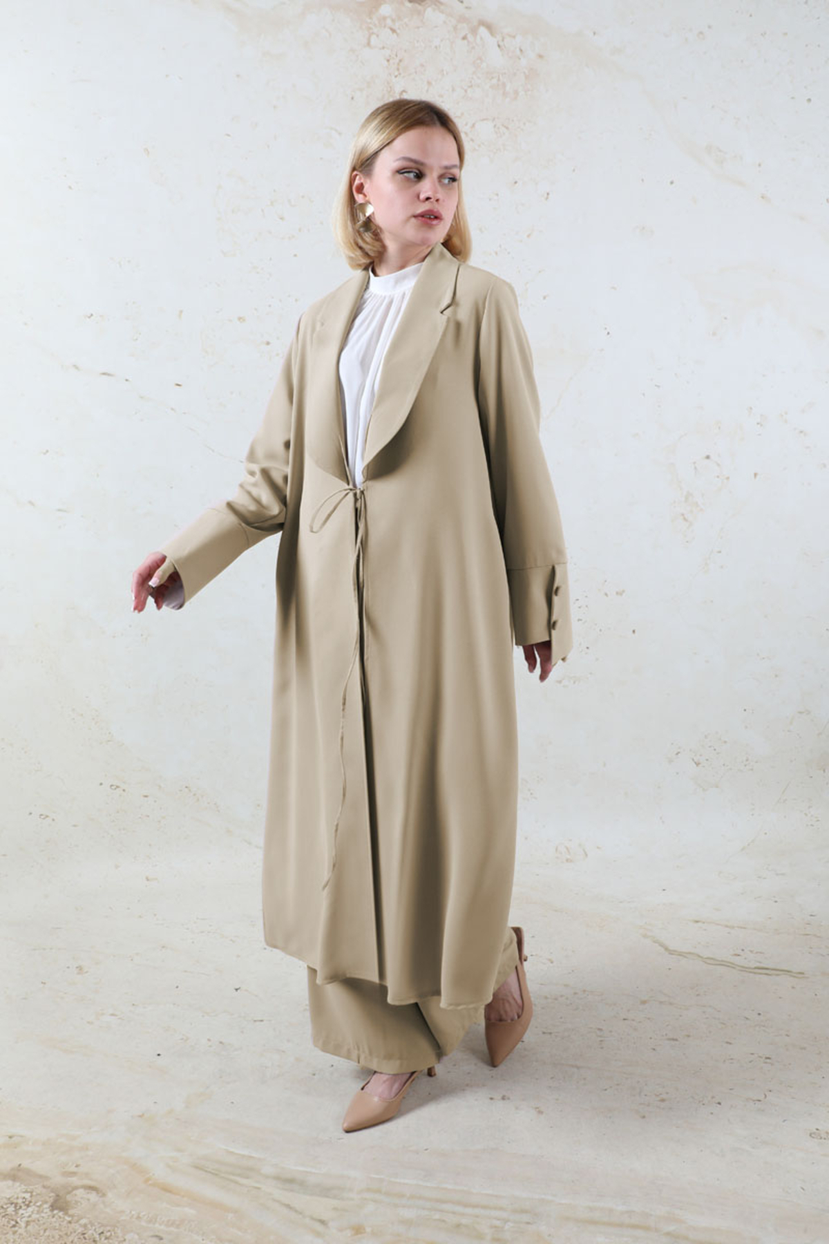 ZÜLAYS Beige Colored Shawl Collar Crepe Set