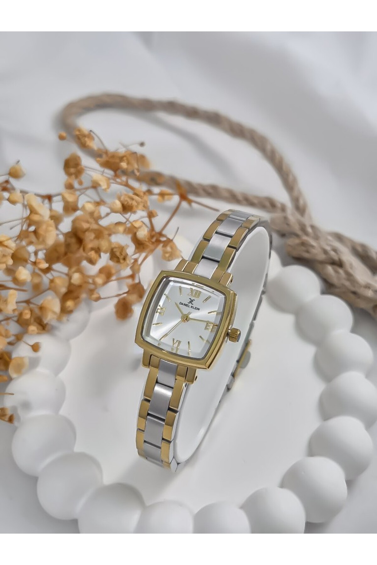 DKE.1.10839 Square Dial Curved Glass Roman Numeral Women Wrist Watch