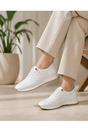 OUTLET41 Kadın Bağcıklı Günlük Comfort Ayakkabı Delikli Desenli Hafif Tabanlı...