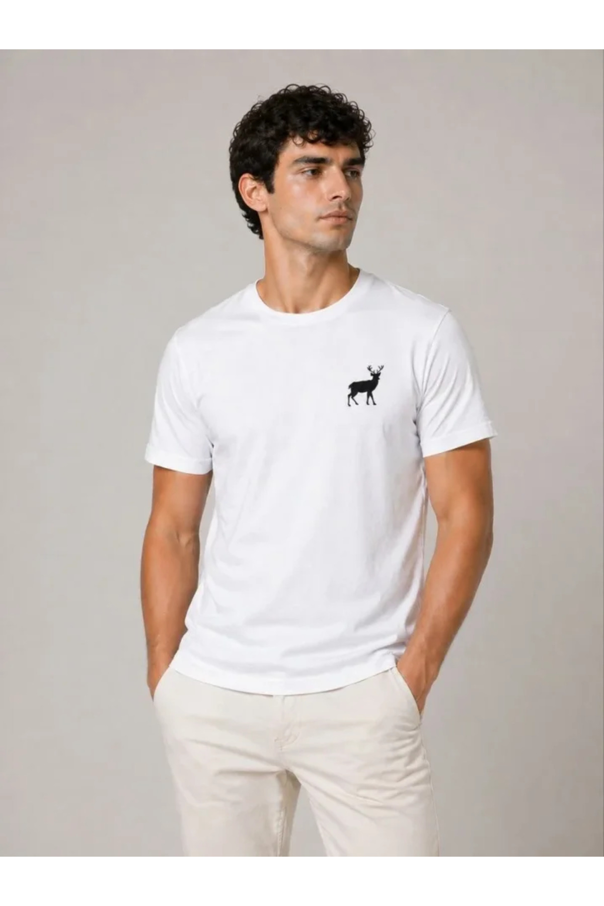 Erkek Minimal Geyik Logolu Tişört Bisiklet Yaka Kısa Kol Yazlık T-Shirt - Beyaz