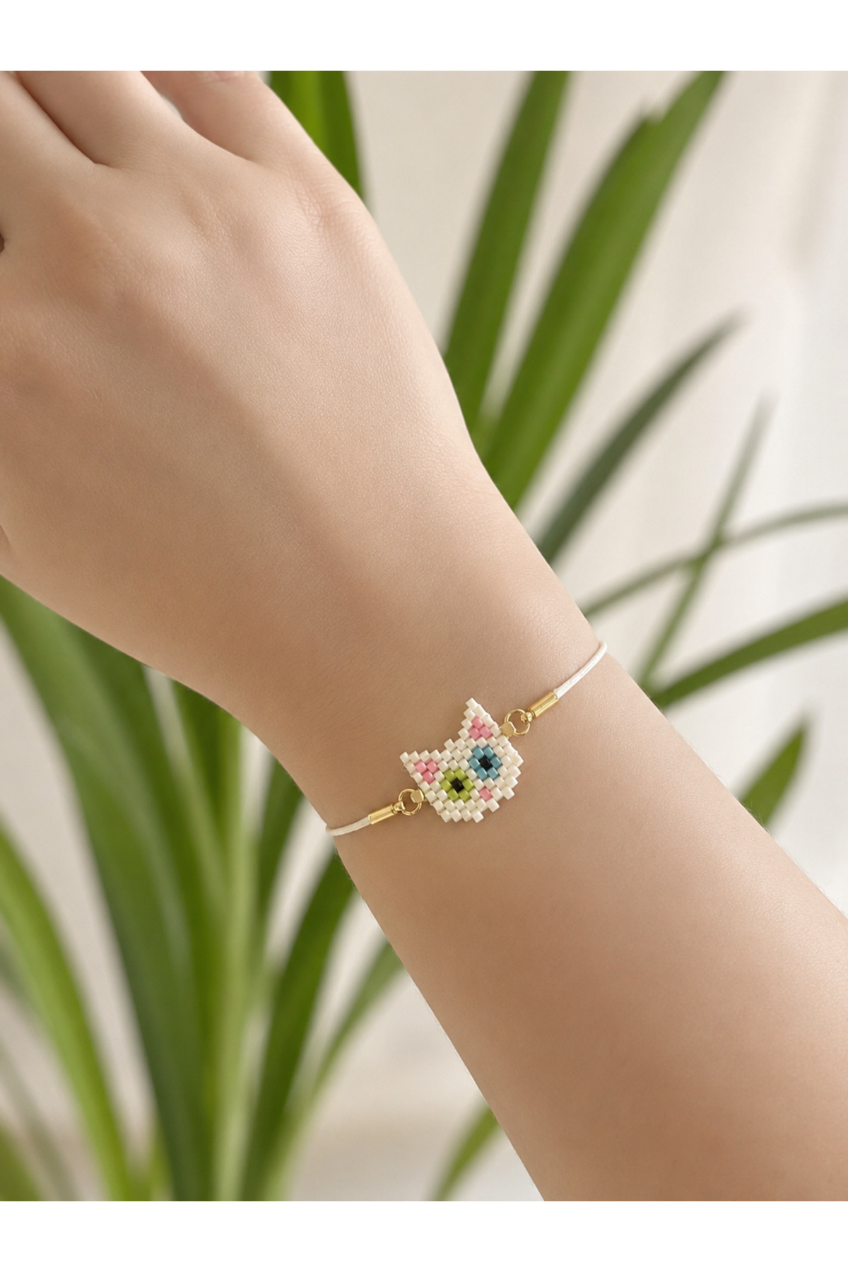 Ka-011 Miyuki Cat Bracelet - Handmade - Angora Cat