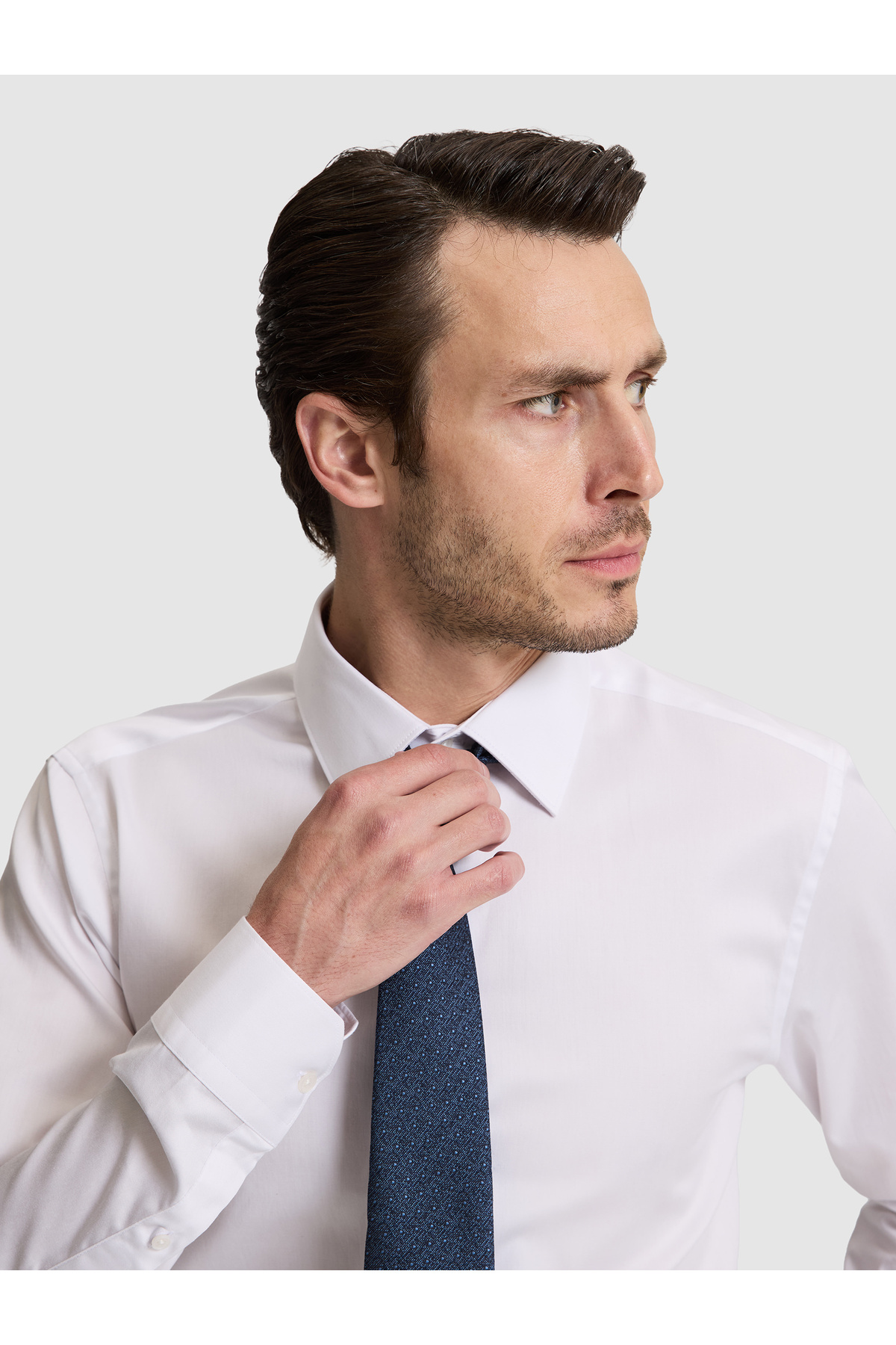 Beyaz Slim Fit %100 Pamuk Klasik Yaka Basic Gömlek 50328756-VR013 — سفید — تصویر 2 از 7