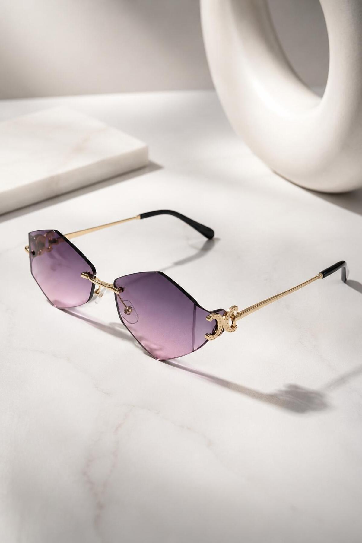 MODERN DESIGN UV 400 WOMEN'S BLACK SUNGLASSES