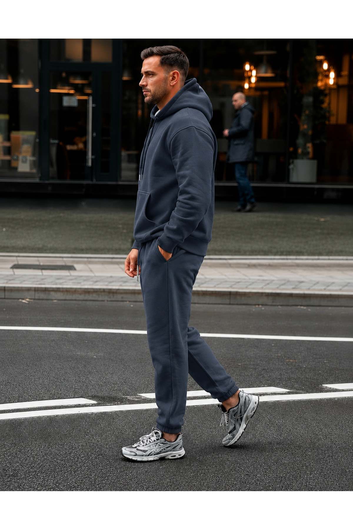 ERKEK 3 İPLİK KAPÜŞONLU JOGGER LASTİK PAÇA EŞOFMAN TAKIMI — خاکستری TYETK3I045 — تصویر 2 از 4